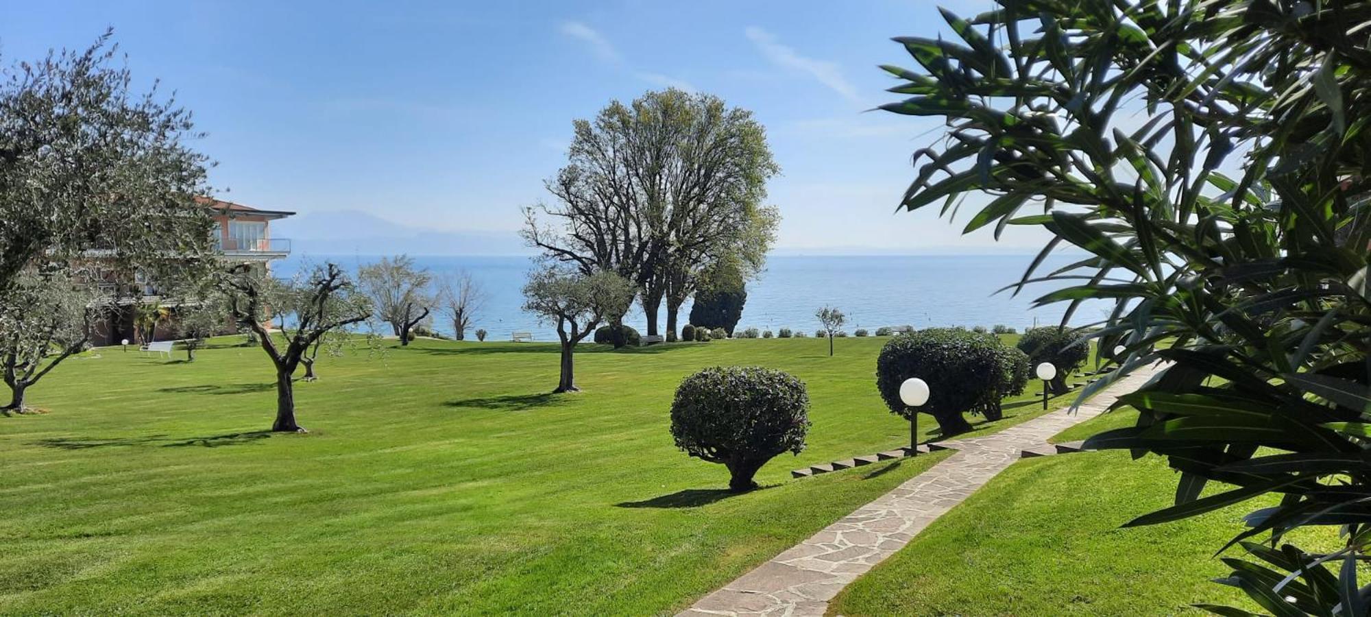 Hotel Florence Manerba del Garda Phòng bức ảnh