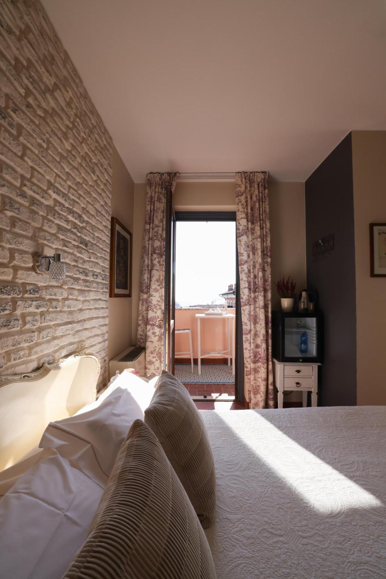 Hotel Florence Manerba del Garda Phòng bức ảnh