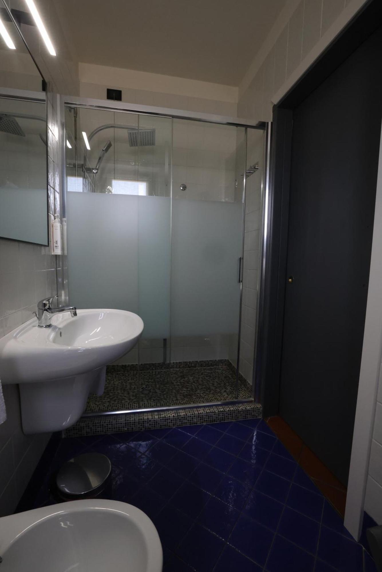 Hotel Florence Manerba del Garda Phòng bức ảnh